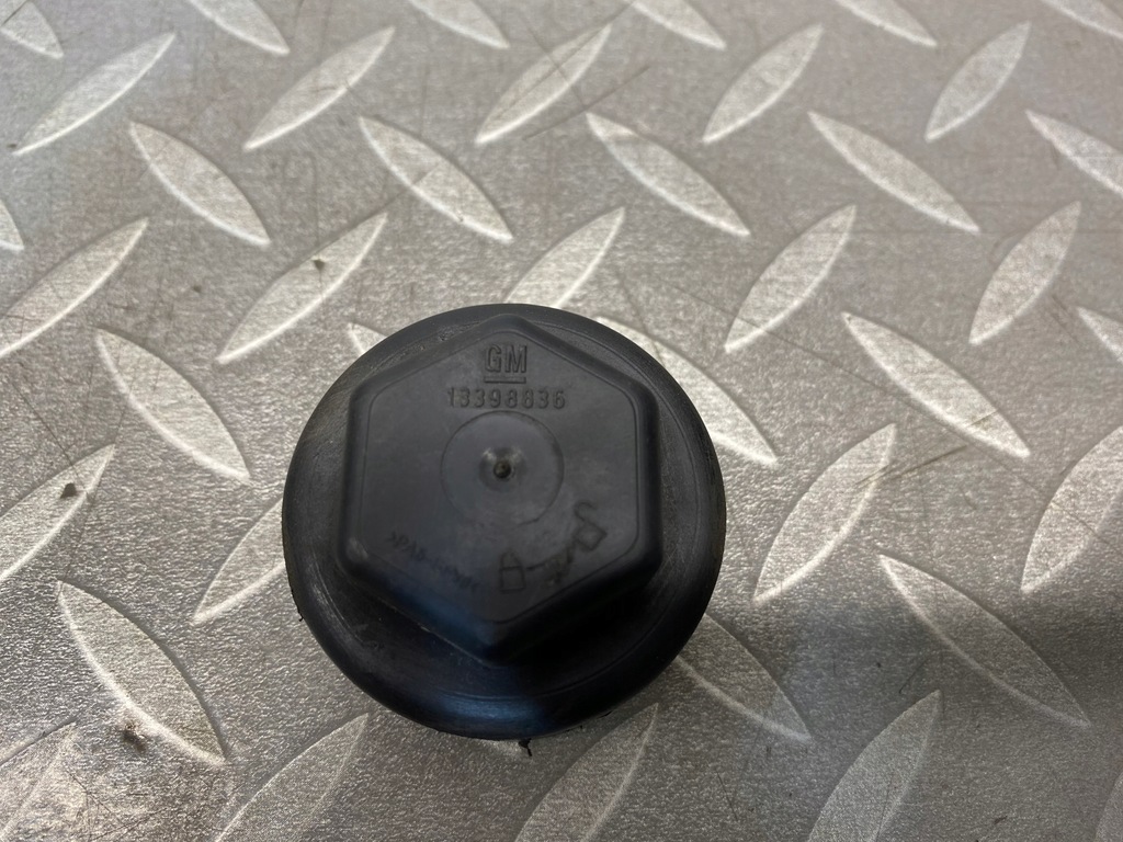 фото №1, Заглушка заглушка болты гайки полуось opel insignia a