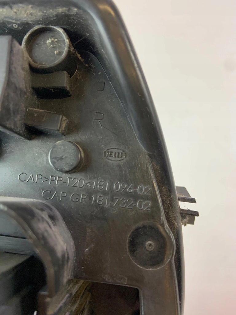 фото №8, Вкладыш лампы правый задняя задний renault twingo ii lift