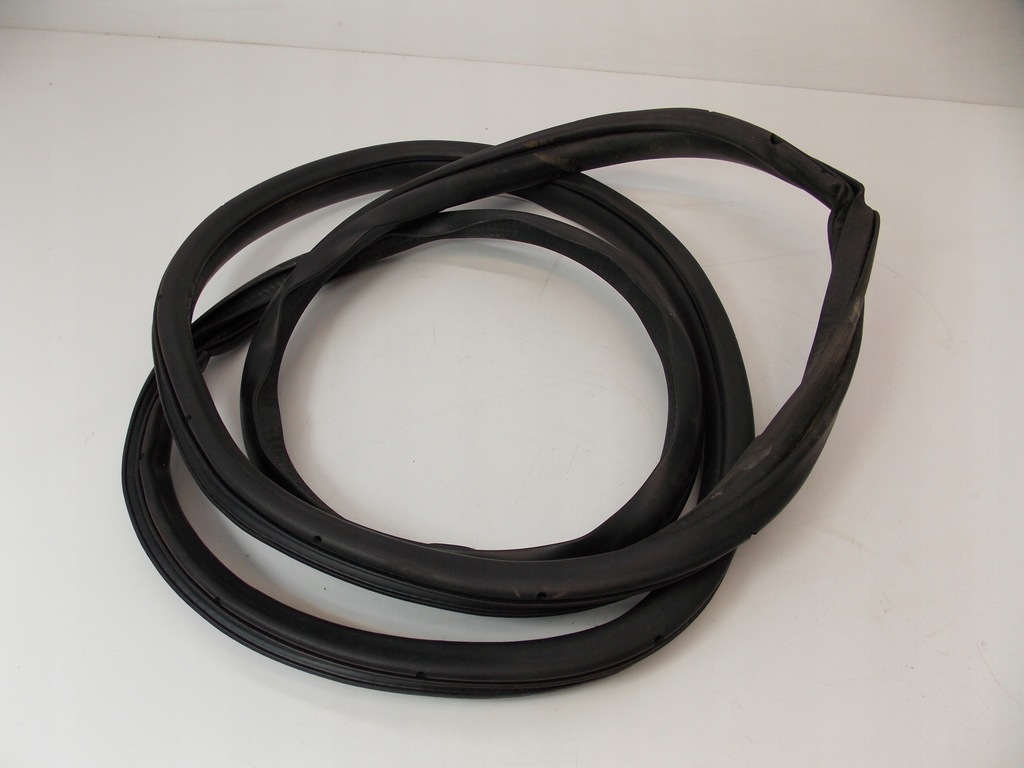 фото №1, Прокладка дверь правый задняя citroen c-crosser 07-12