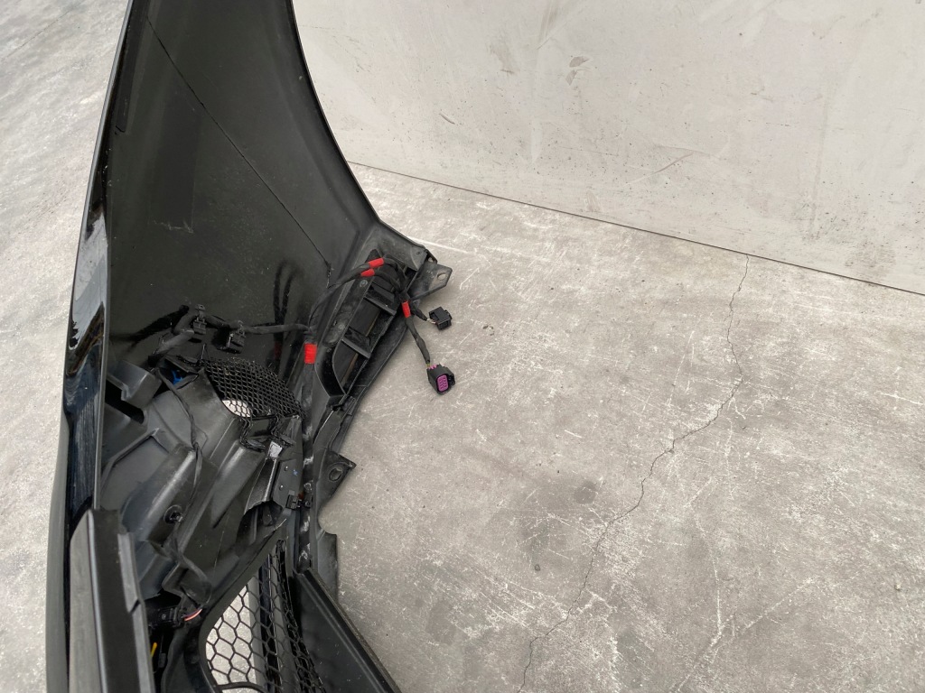 Ferrari f8 tributo бампер перед kompletny чёрный новый Киев