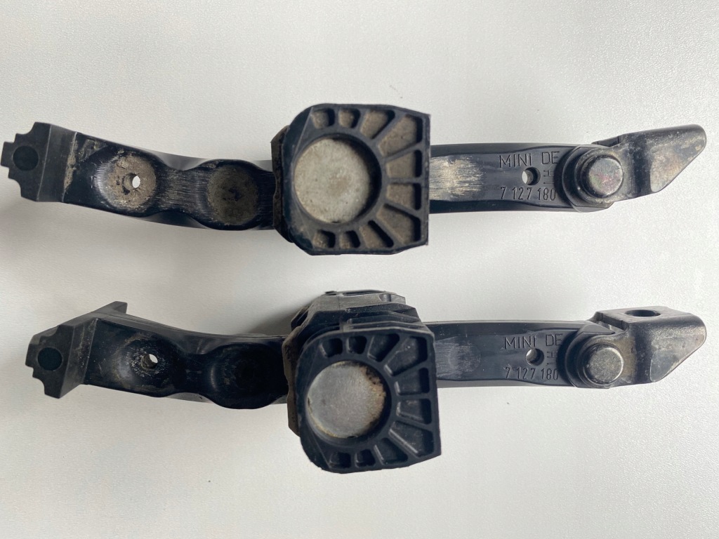 фото №2, Ограничитель дверь mini cooper r50 правый lub левый