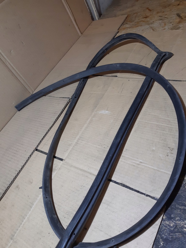 фото №6, Audi q7 4l прокладка двері праве передні правий перед 4l0839120b