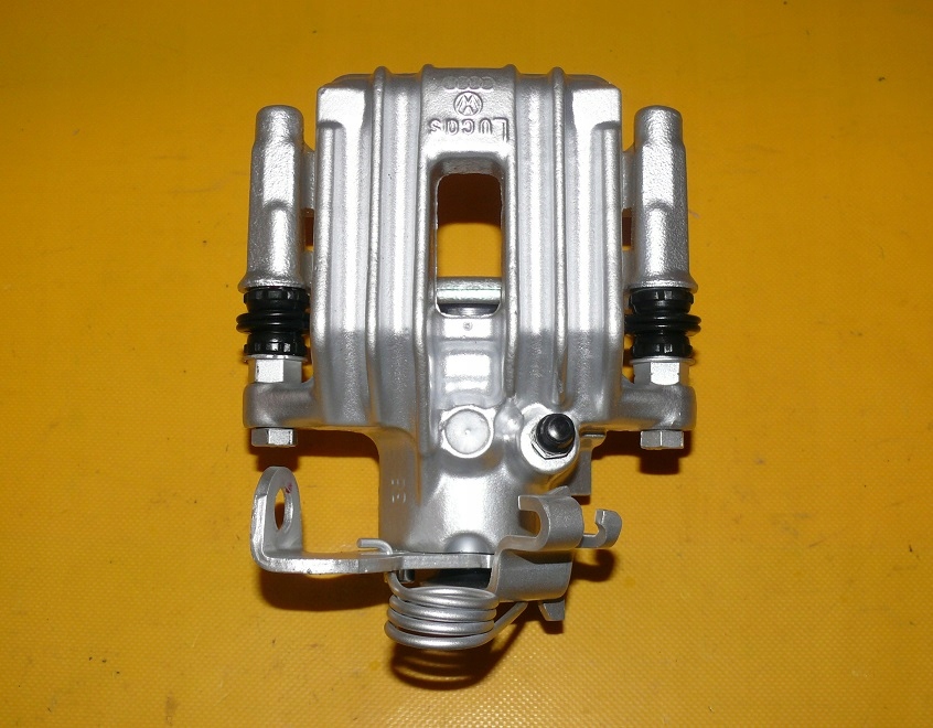 фото №7, Суппорт правый задняя audi a4 b7 4x4 245/10mm 04-08r