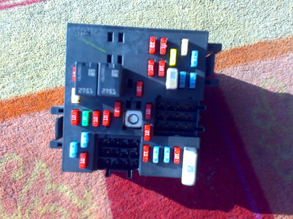 фото №1, Hummer h2 2006r. коробка запобіжників 15266952 -02