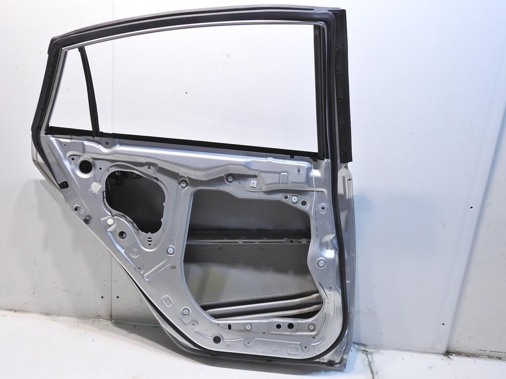 фото №10, Двері лівий задня 22v mazda 6 gh hb