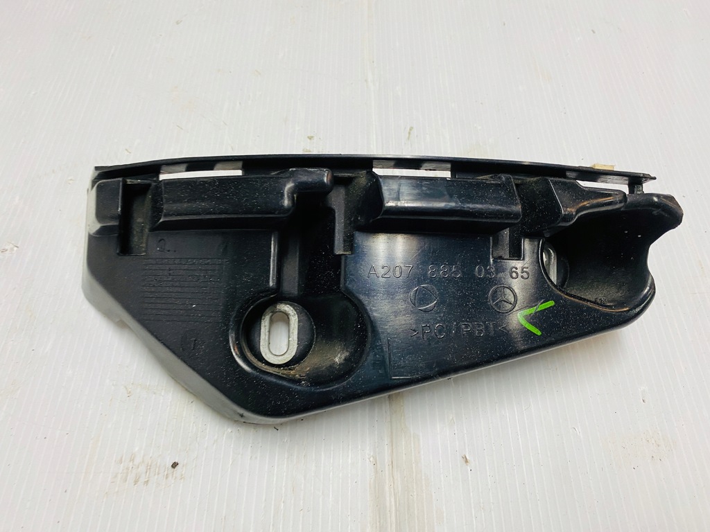 фото №1, Mercedes w207 напрямна бампера лівий задня