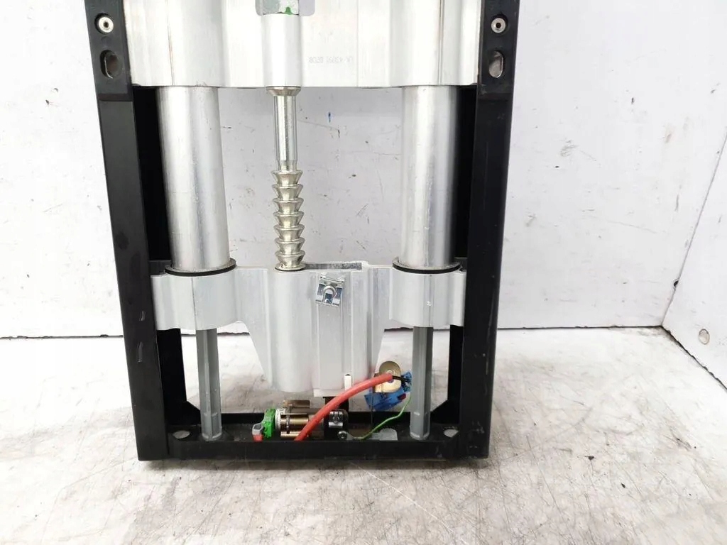 фото №10, Подголовник peugeot 307 cc 3b 9643468680 2.0l дизель 100kw 2008