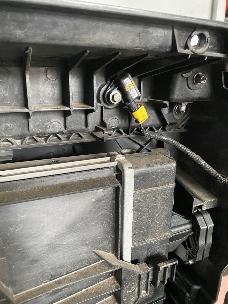 фото №13, Mg zs 22r 1.0 1.5 pas передний радиатор