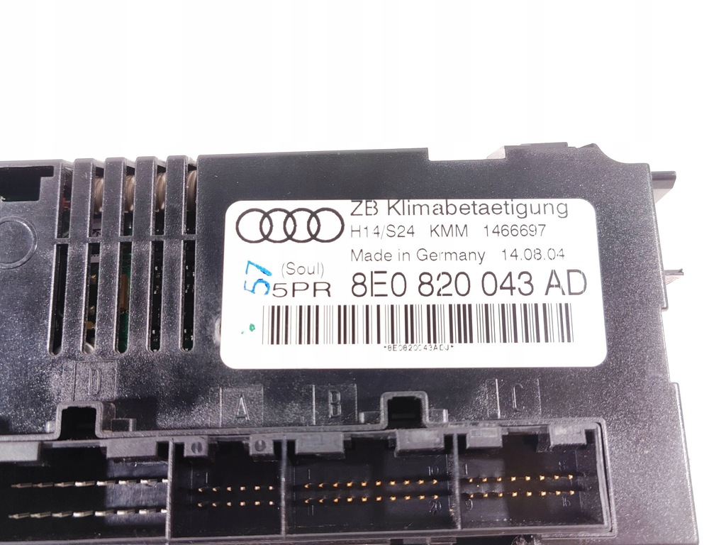 фото №9, Панель кондиционера audi a4 b6 8e0820043ad