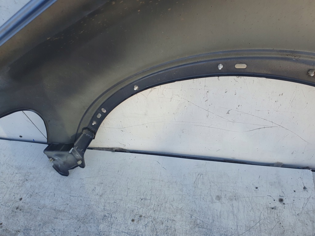 фото №7, Volvo c30 крила правий перед передній