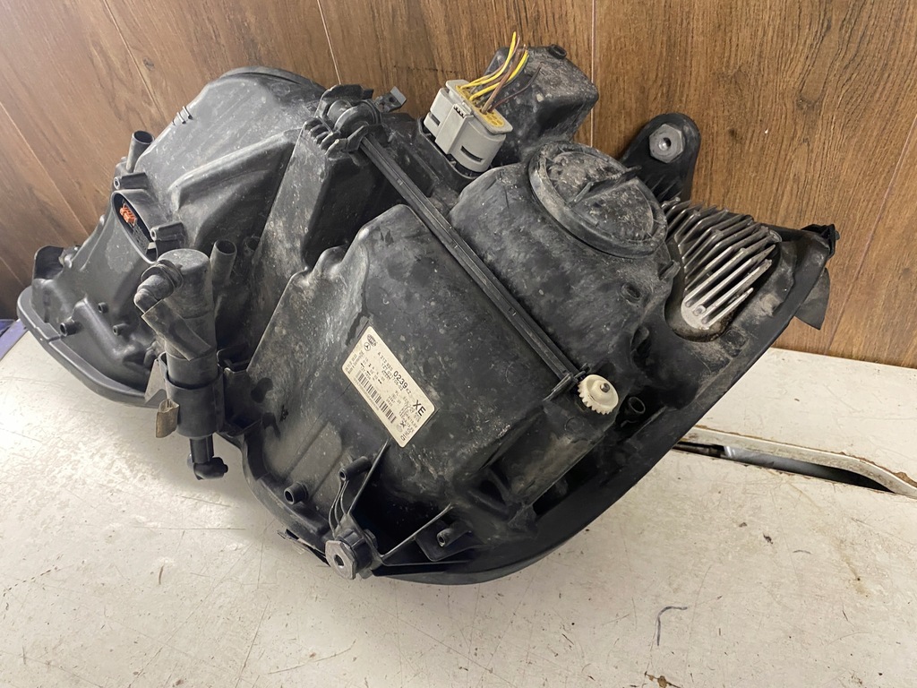 фото №13, Mercedes w212 лампа правий перед ксенон a2128200239