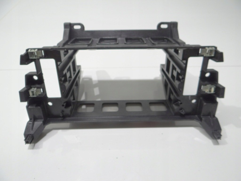 фото №1, Каркас кронштейн рамка радио bmw f10 f11 9166665