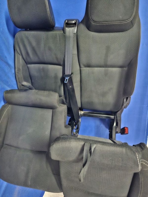 Сиденье заднее сиденье пассажира европа  renault trafic 3 с Разборки