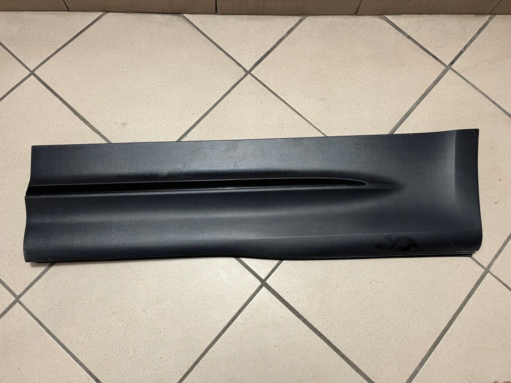 фото №1, Mercedes glb w247 x247 a247 молдинг дверь левая задняя задняя