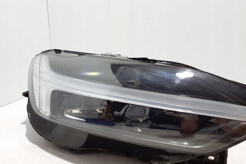 фото №8, Лампа права передня volvo xc60 ii 246 32420440 2021