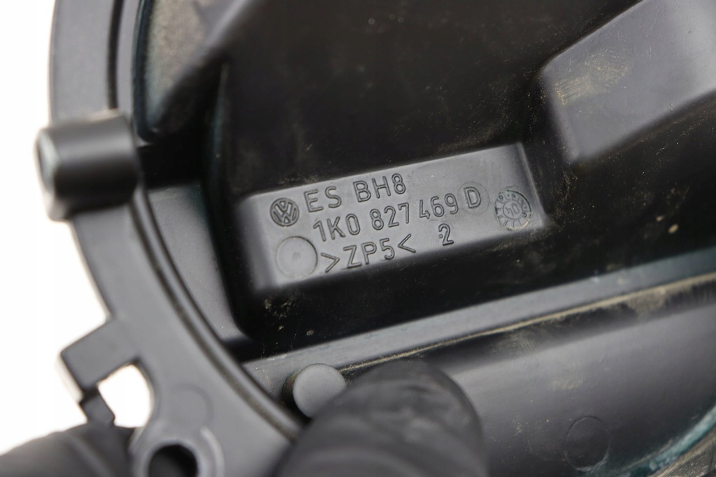 фото №8, Vw golf v passat b6 eos ручка крышки задний задняя микровыключатель logo 1k0827469d