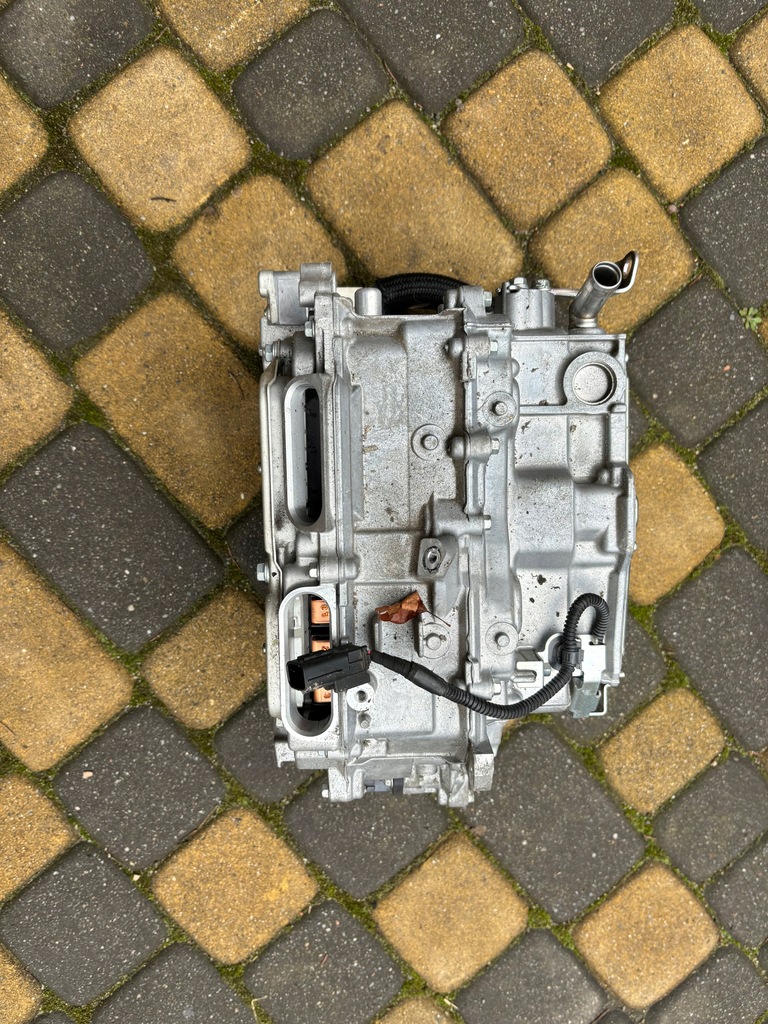 фото №1, Lexus is iii 300h 2.5 конвертер інвертор silink