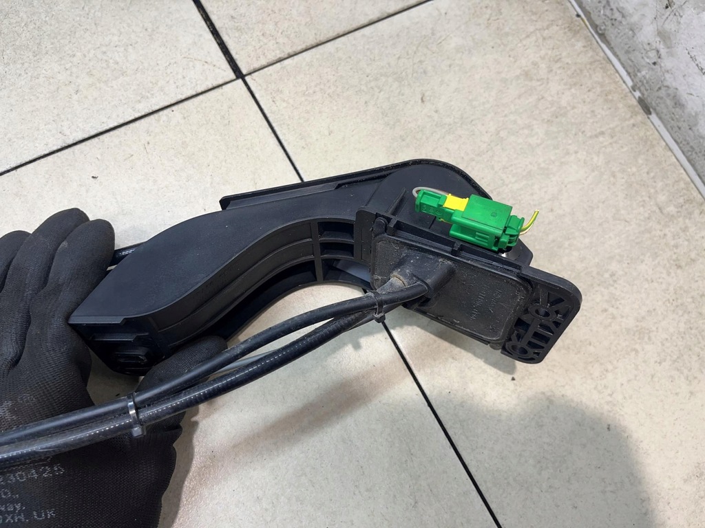 фото №11, Механизм дверь раздвижных левый перед peugeot 1007 1.4 16v 9680508180-01