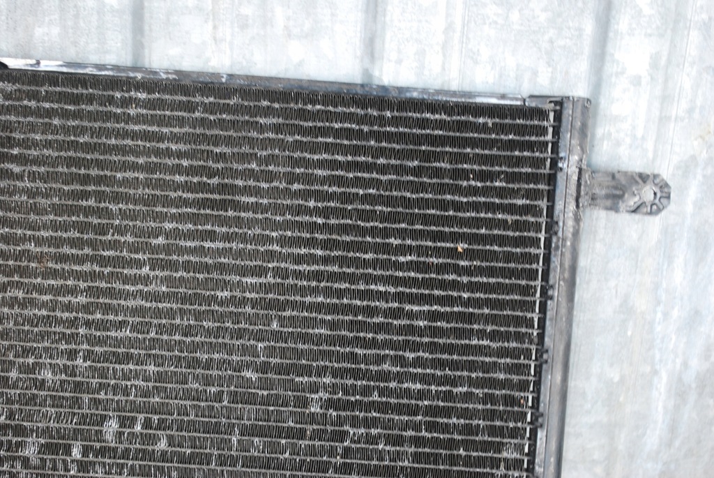 фото №13, Радіатор кондиціонера a4 b7 2.0 tdi 8e0260401q