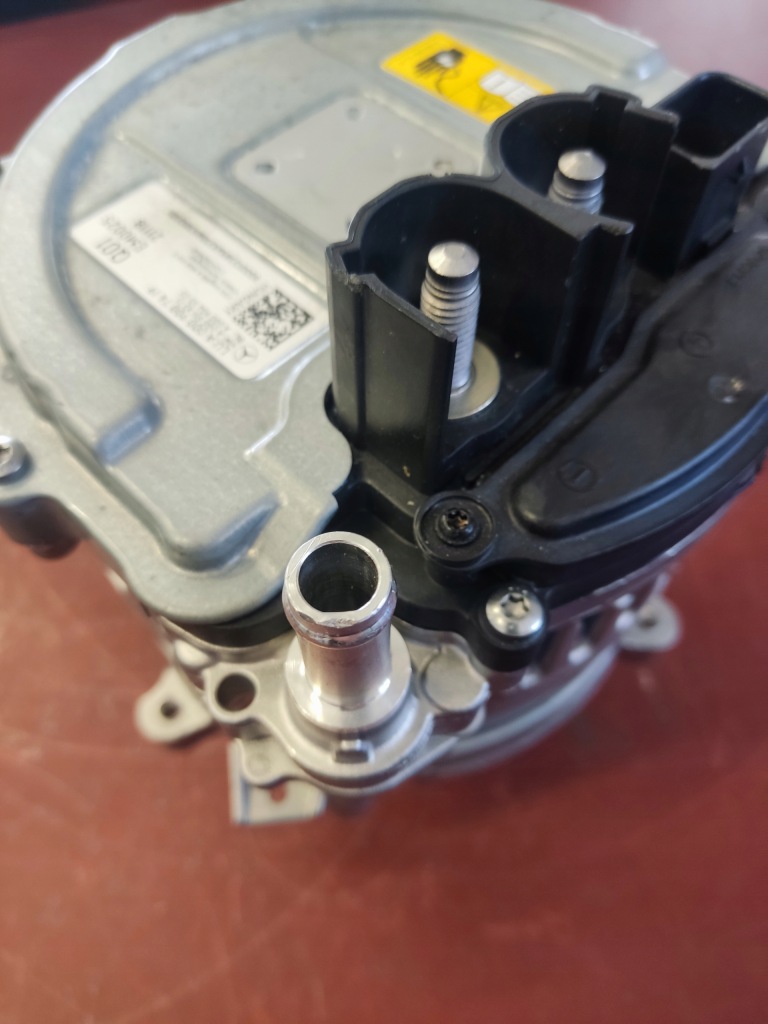 Генератор mercedes a0009007419 новий Зі Шроту