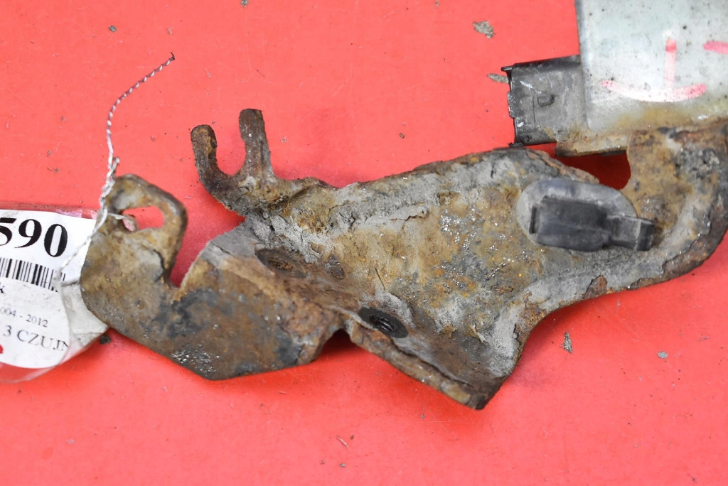 Датчик выравнивание света левая задний 9647509180 citroen c6 1 1 04-12 Доставка