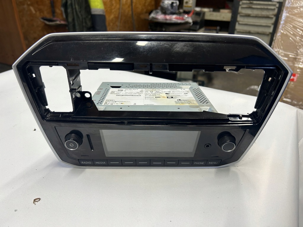 фото №1, Vw up оригінальні радіо 1s0035869b