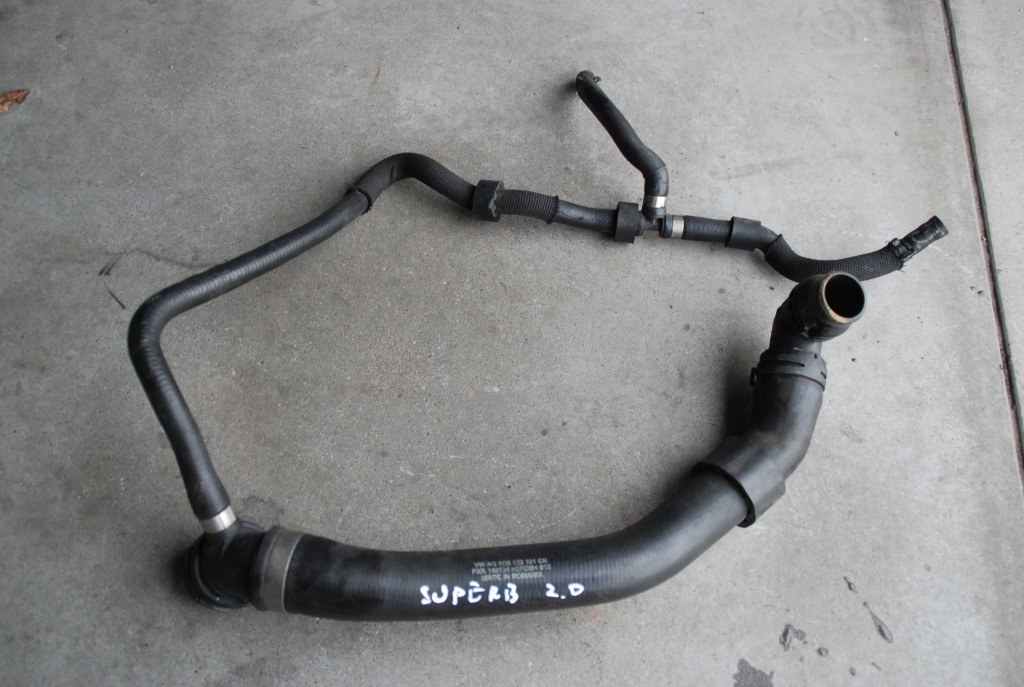 Купить Патрубок пабтрубок  воды a3 8v golf vii octavia iii 2.0tdi