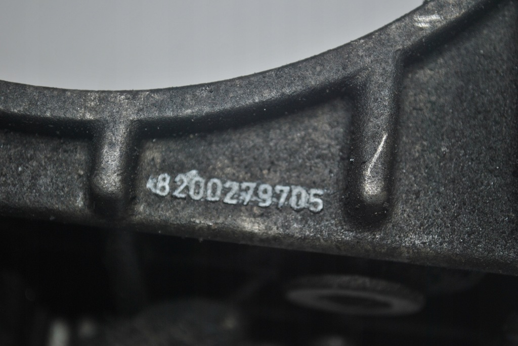 фото №3, Кронштейн генератора renault megane ii 8200279705