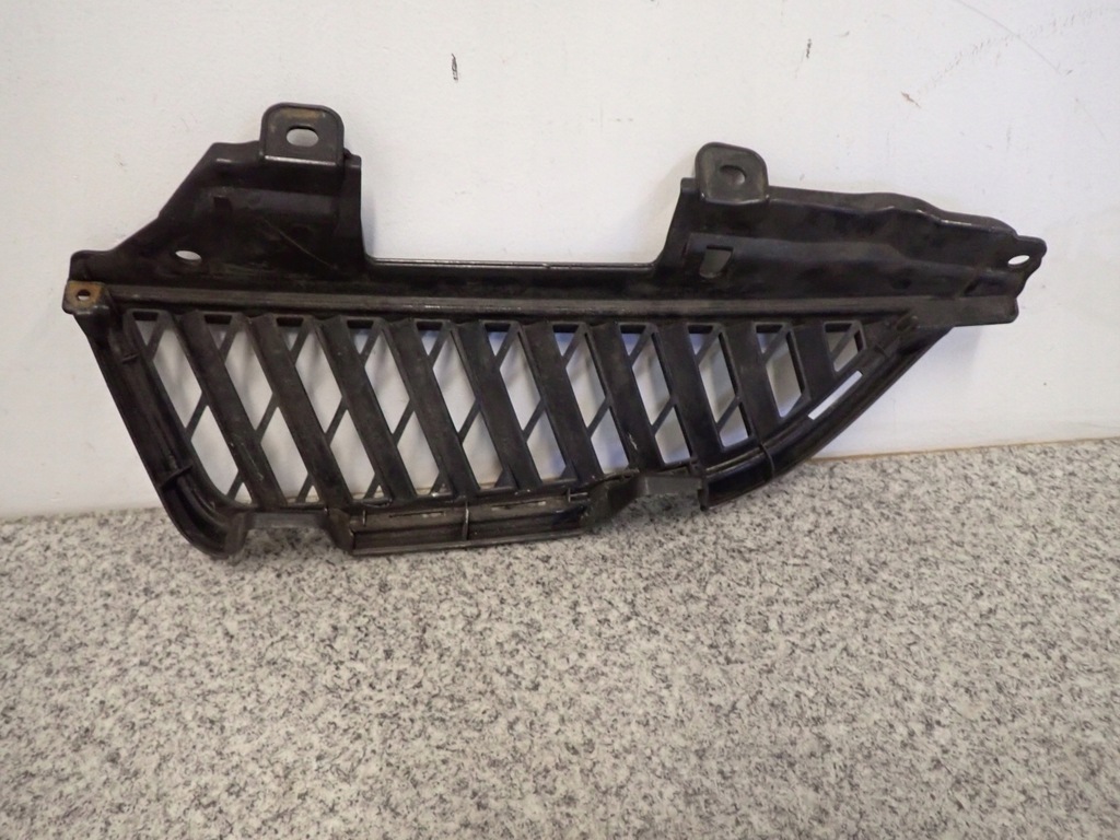 фото №5, Mitsubishi grandis решётка радиатора правая решётка радиатора