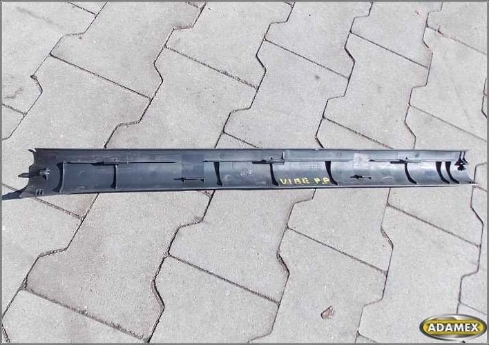 фото №3, Pontiac vibe / matrix 06r - молдинг поріг внутрішня правий перед