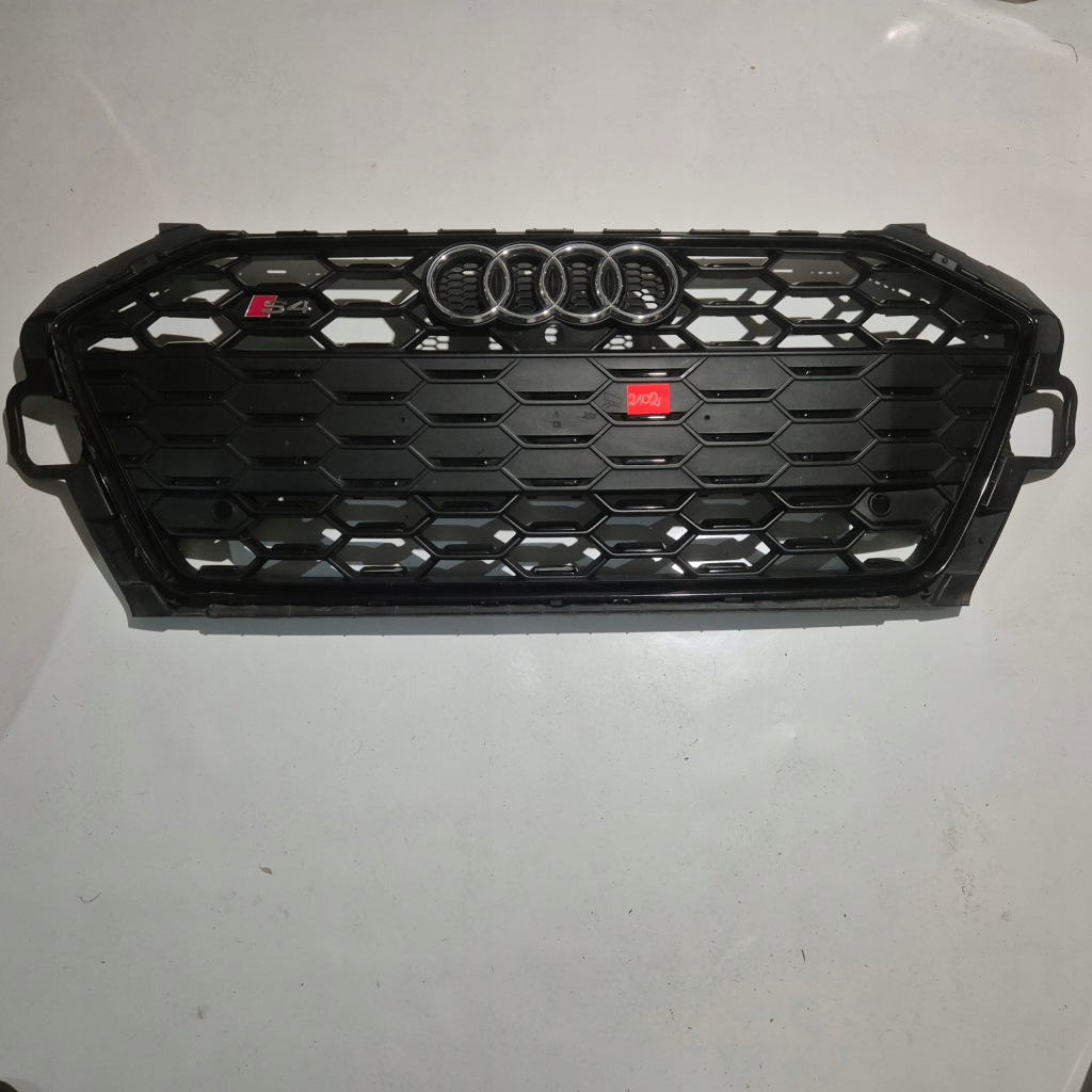 фото №1, Audi a4 b9 sline lift 8w 15-19 решётка радиатора решётка радиатора радиатора