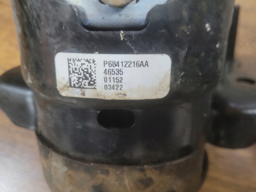 фото №5, Wrangler jl подушка кронштейн двигателя p68412217aa p68412216aa