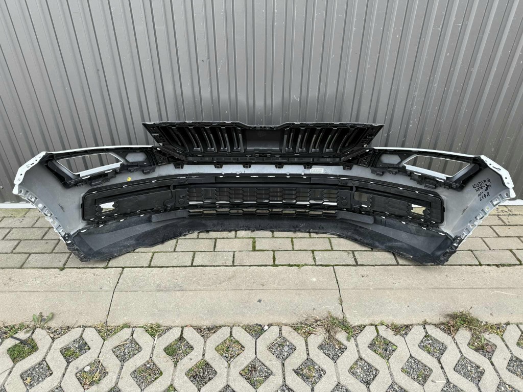 Skoda kodiaq 1 бампер перед передний комплектный  решётка радиатора ls9r 4xpdc 2016-2021r. Недорого