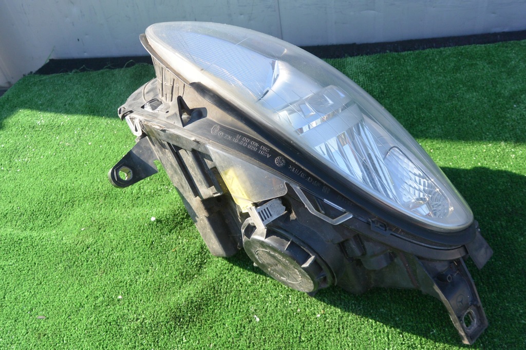 фото №6, Лампа права bi-xenon перед mercedes r w251 eu