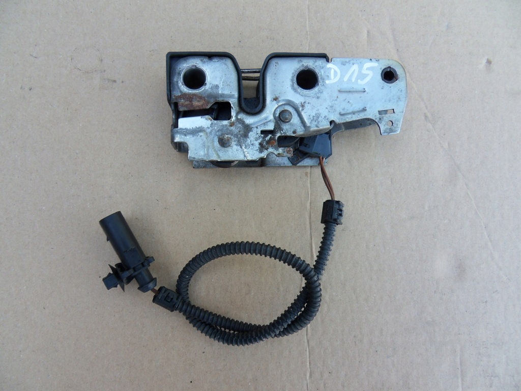 фото №1, Замок капот перед vw golf v plus 5m1823509