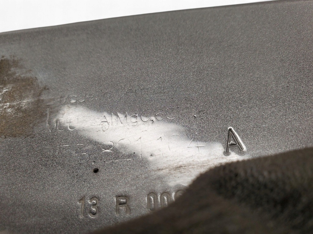 фото №6, Porsche macan 95b 95b821104a правая сторона крыло