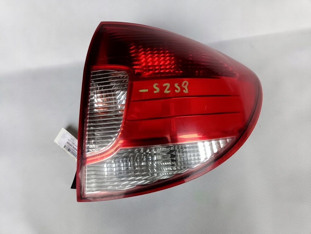 фото №1, Kia rio hb лампа задняя правая lift