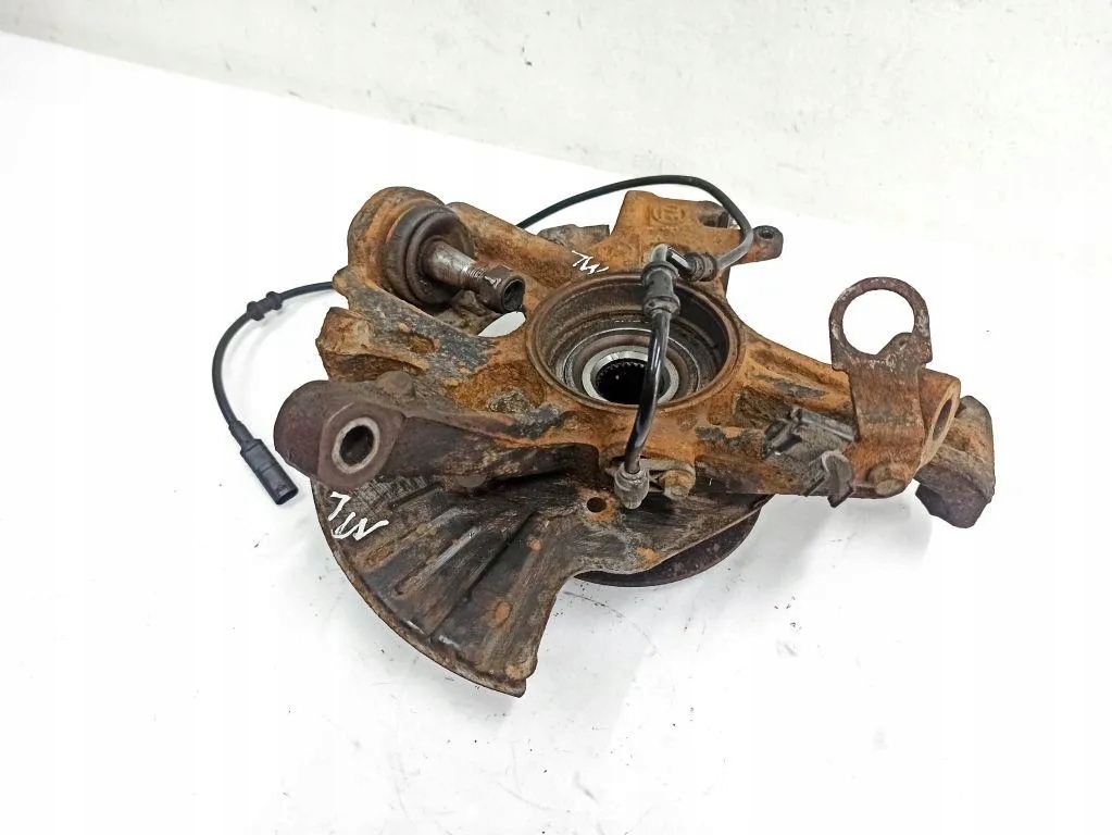 фото №10, Поворотный кулак передняя правая mercedes-benz m w163 381021 2.7l дизель 120kw