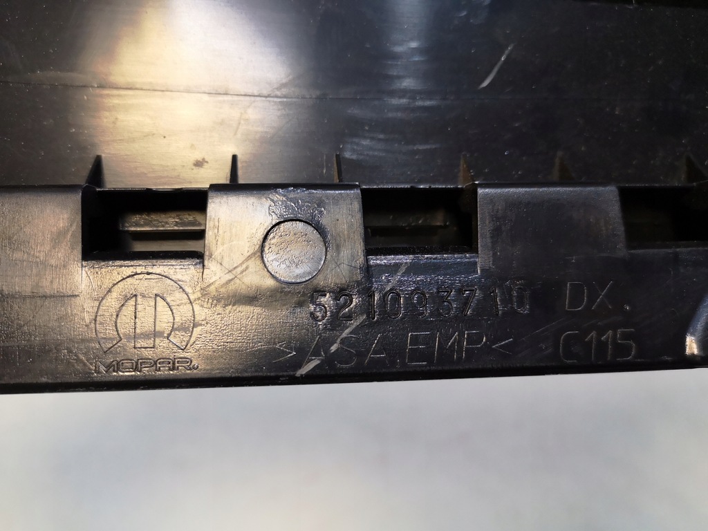 фото №4, Молдинг дверь левый задняя jeep renegade 2014-