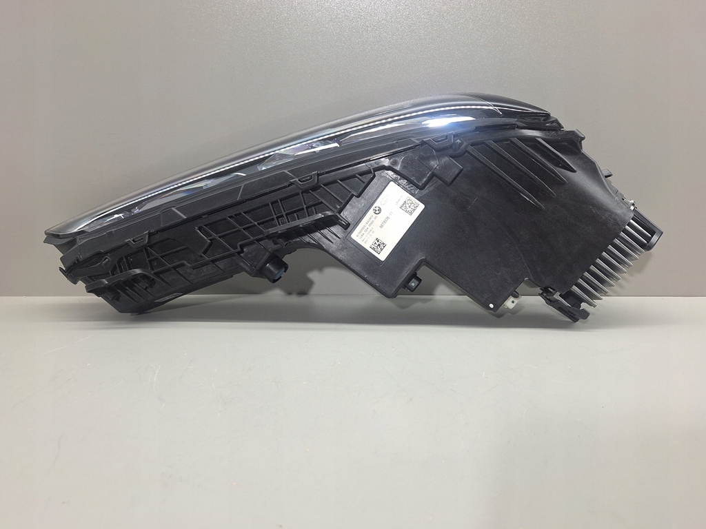 фото №13, Bmw 7 i7 g70 2022 лампа перед фара led правая swarovski 9879936-11