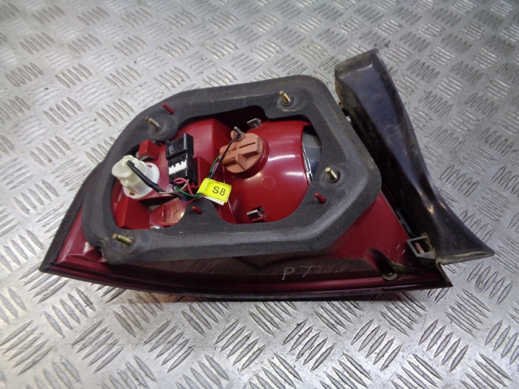 фото №2, Лампа права задня kia magentis