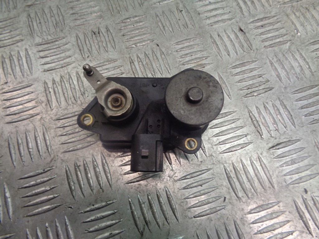 фото №1, Регулятор заслонка коллектор croma ii 2.4 55205127