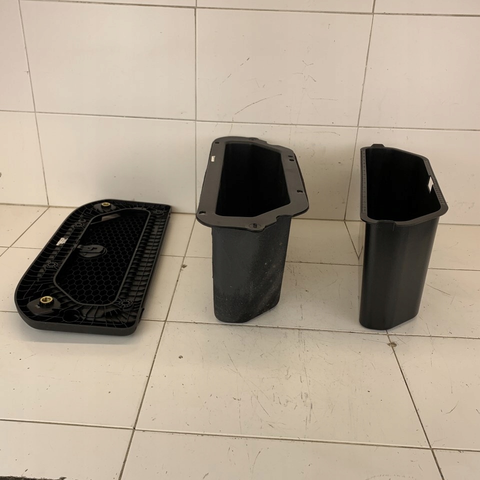 фото №16, Бардачок w підлога лоток kompletny правий лівий dodge ram v 1500 limited 22r