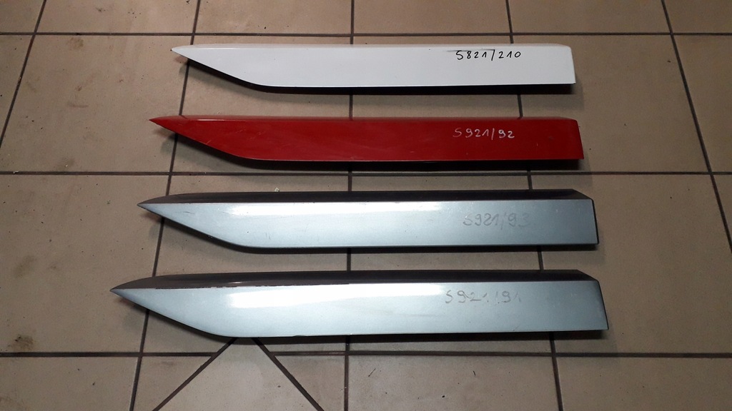 фото №1, Skoda superb iii молдинг с дверь левый задняя 3v0854949