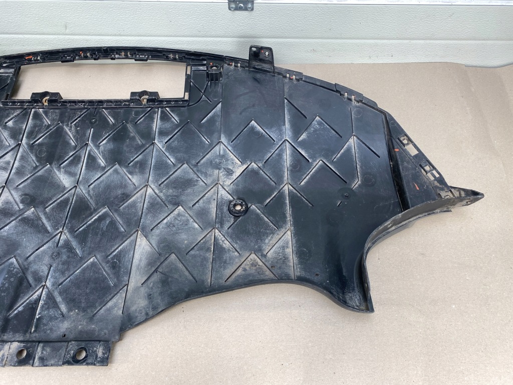 Спойлер накладка молдинг плита захист бампера перед tesla model 3 в Україні