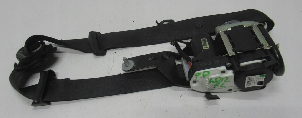 фото №1, Mercedes w212 pas безопасности правый 620048100