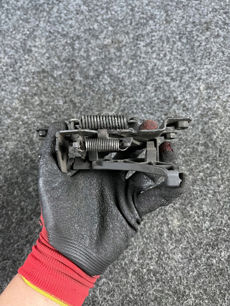 фото №5, Замок капот mercedes w245 w169 a1698800060