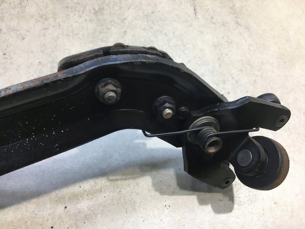 фото №7, Замок дверь раздвижных правый voyager iii