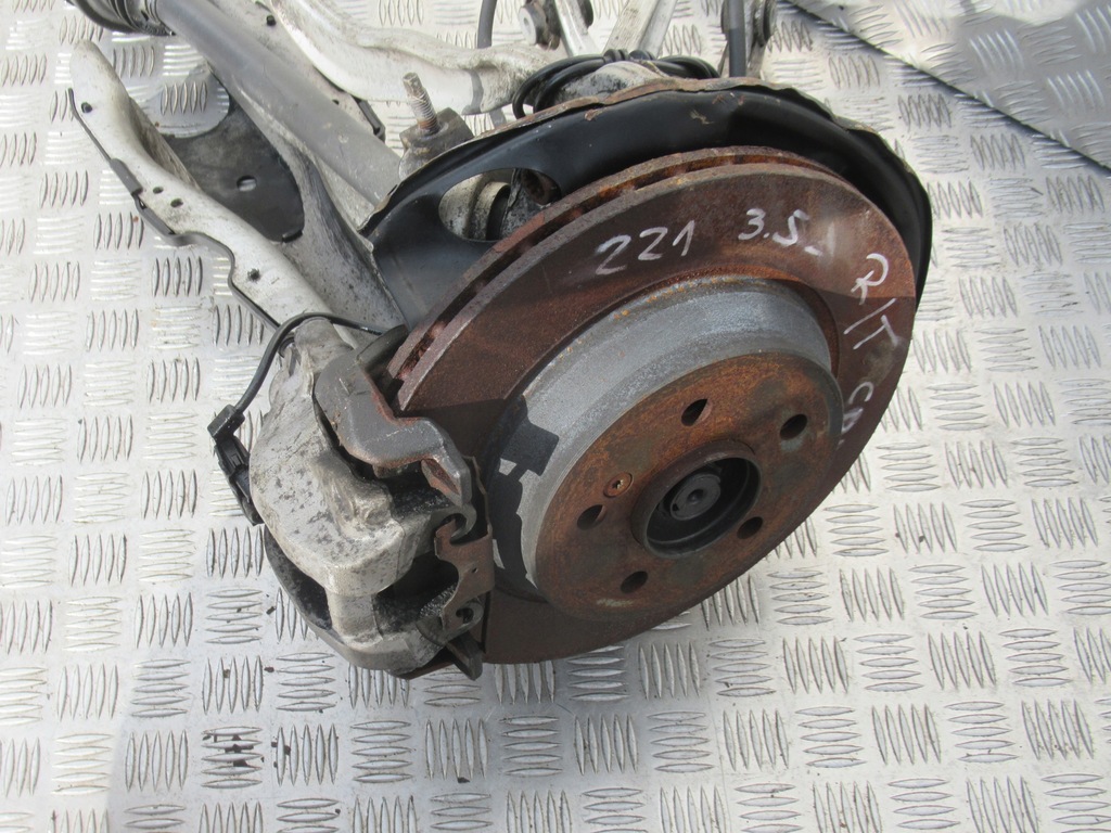 фото №1, Mercedes w221 350 поворотный кулак подвеска правое правый приводной вал задняя