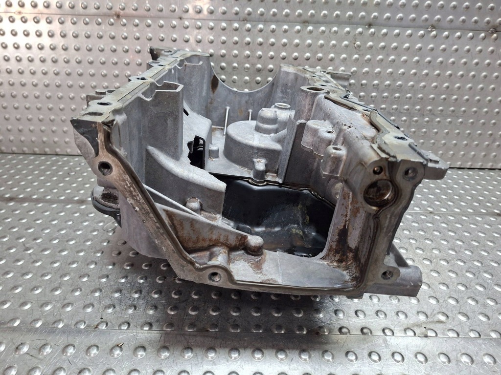 Поддон масляная 110171000r renault clio iv captur 1.2 tce 2012- Оригинал